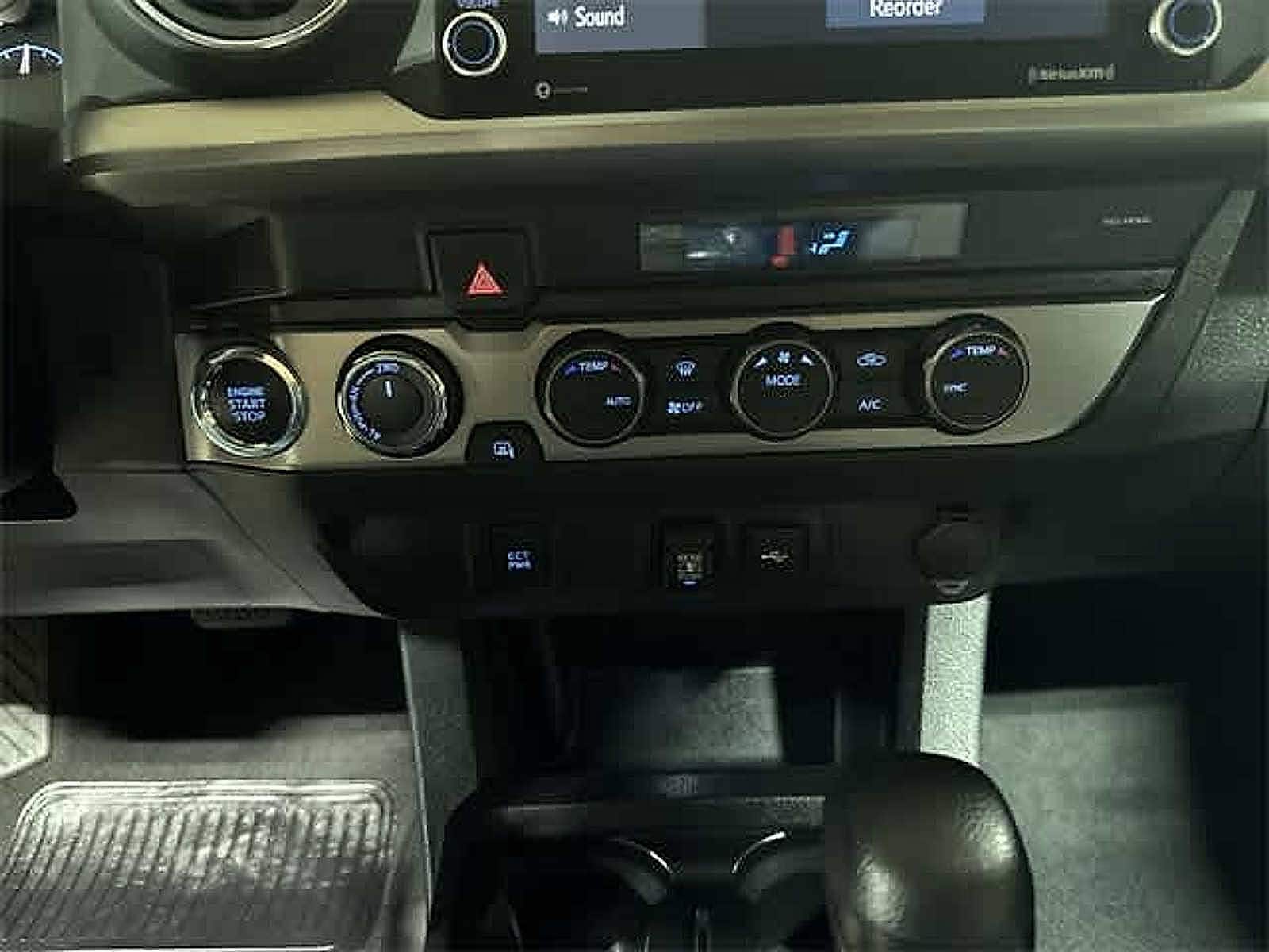 Thumbnail: 2023 Toyota Tacoma - 32