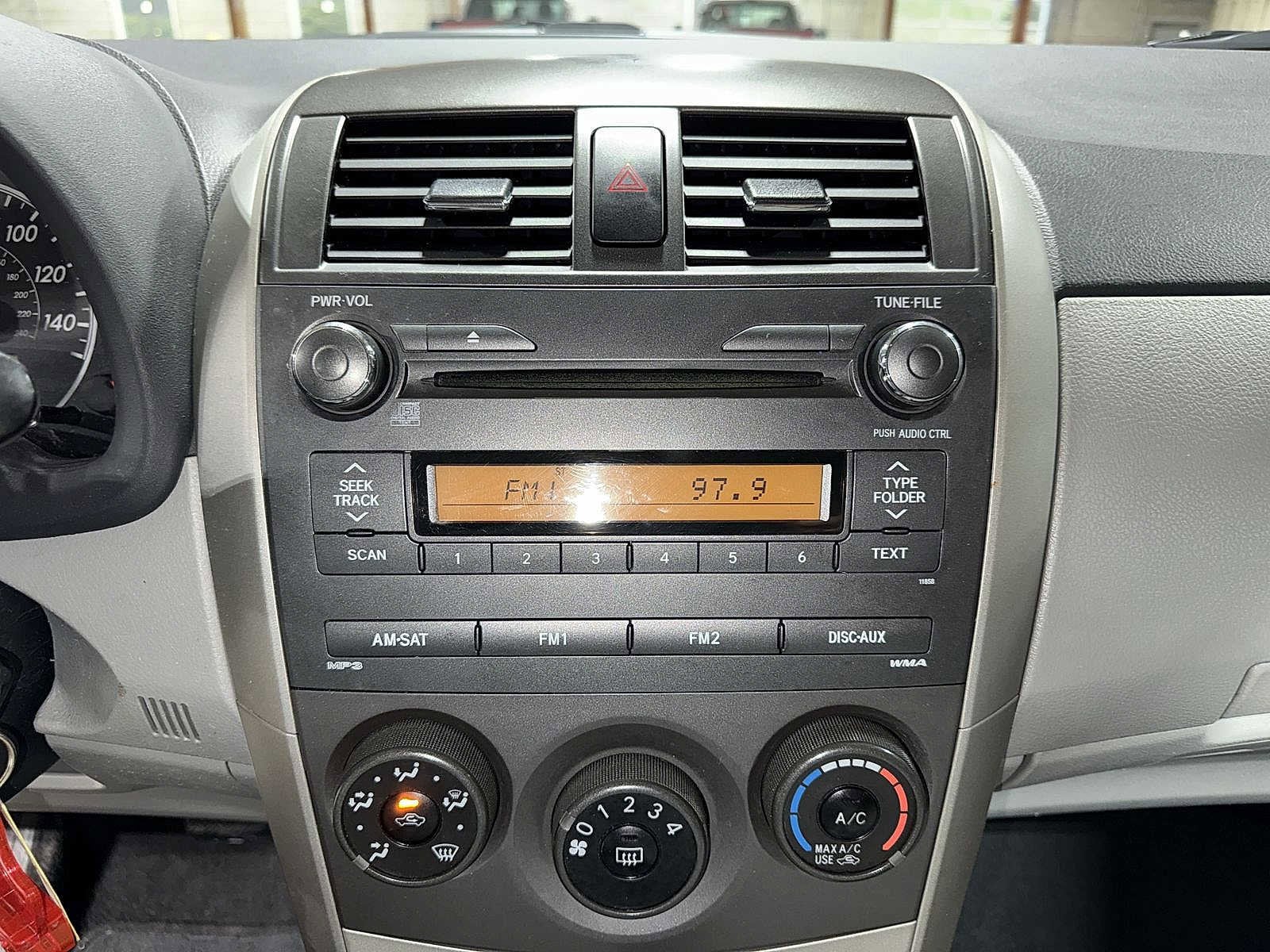 Thumbnail: 2011 Toyota Corolla - 20