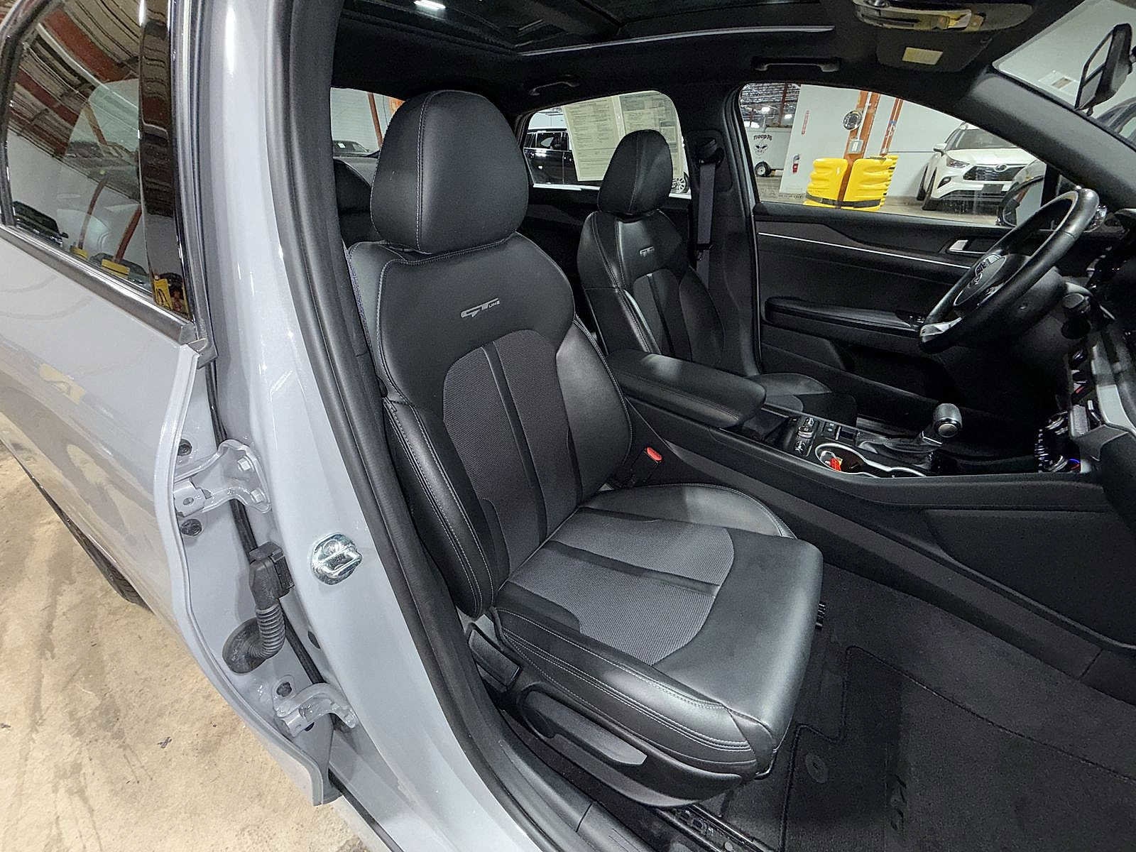 Thumbnail: 2021 Kia K5 - 16