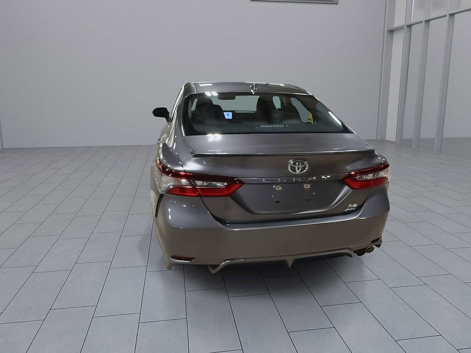 Thumbnail: 2021 Toyota Camry - 6