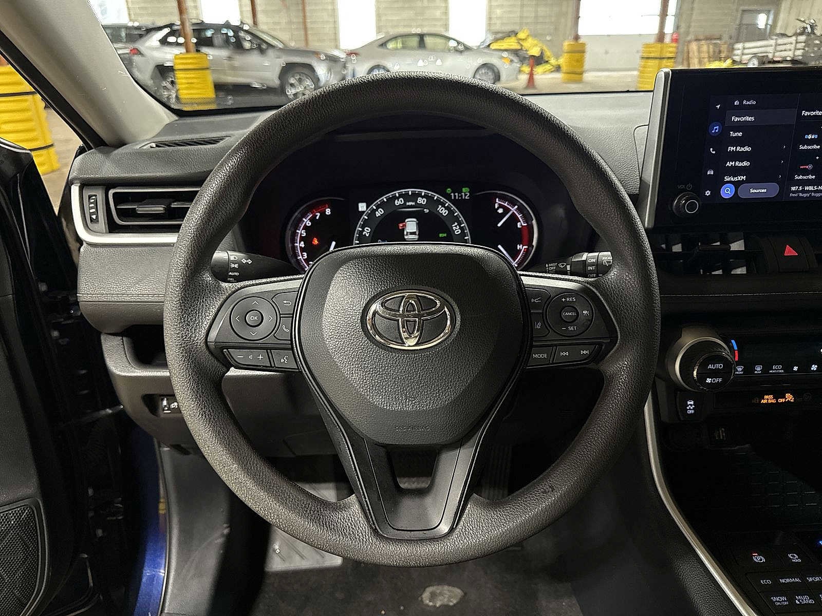 Thumbnail: 2025 Toyota RAV4 - 18