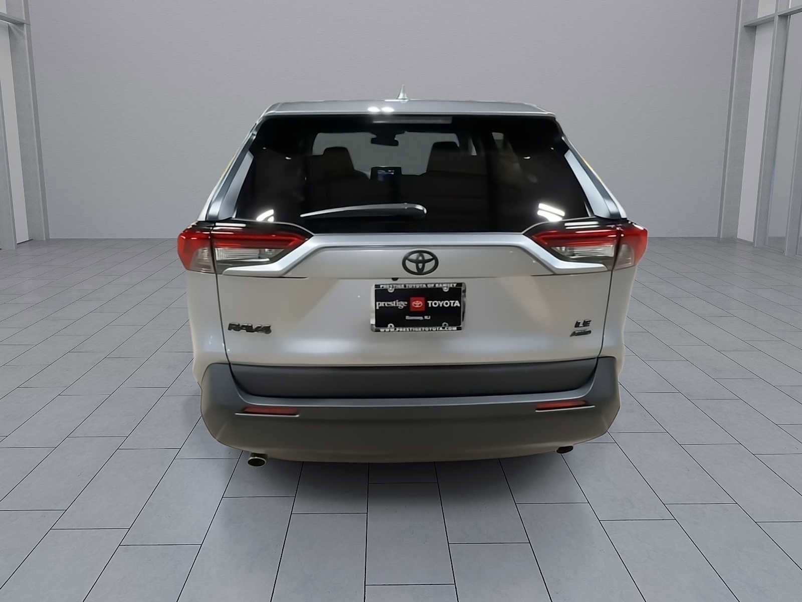 Thumbnail: 2022 Toyota RAV4 - 7