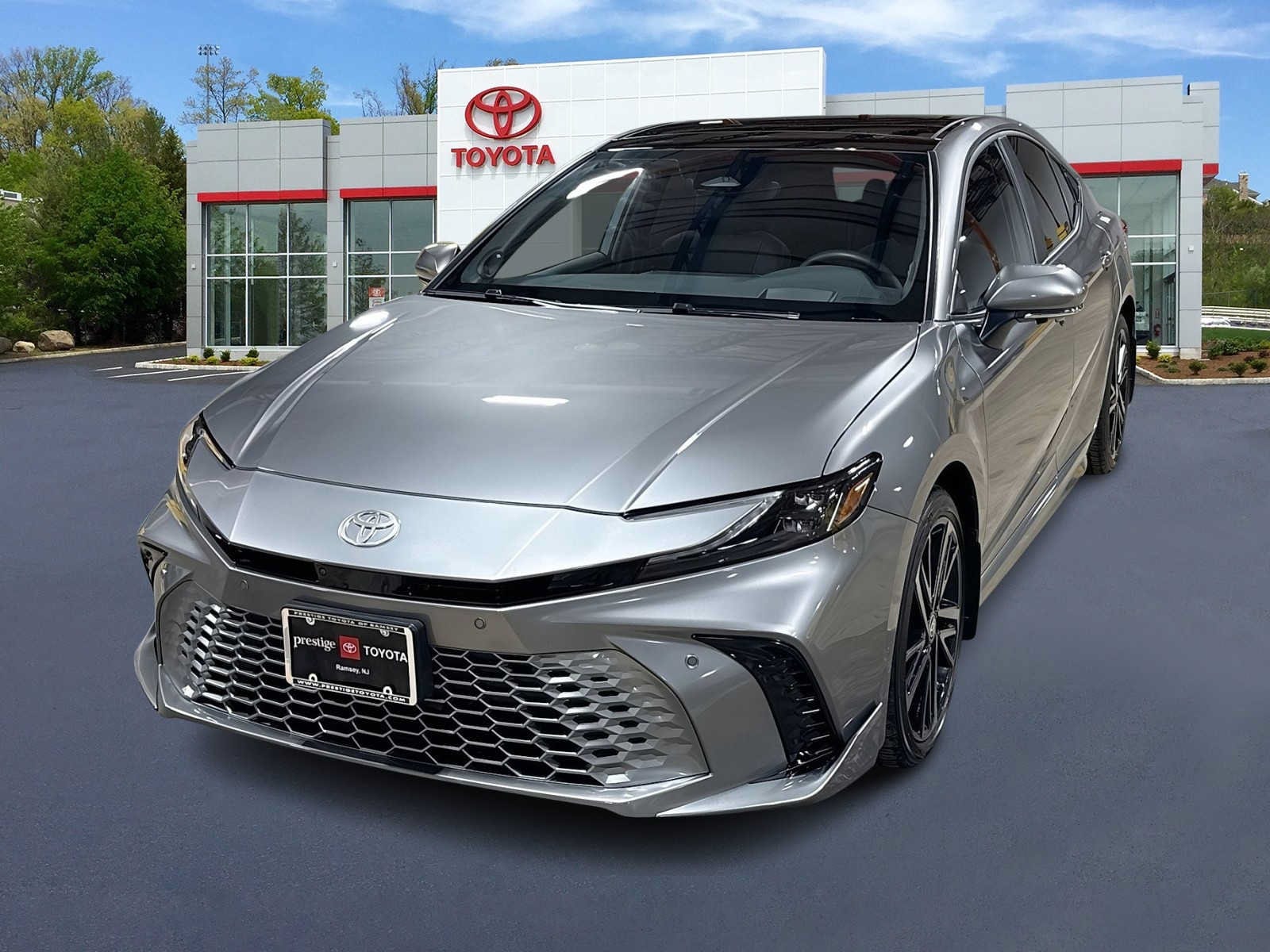 Thumbnail: 2025 Toyota Camry - 1