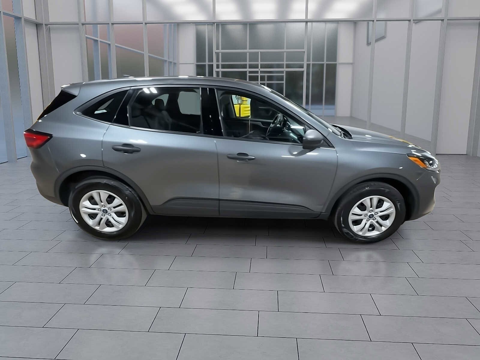 Thumbnail: 2022 Ford Escape - 9