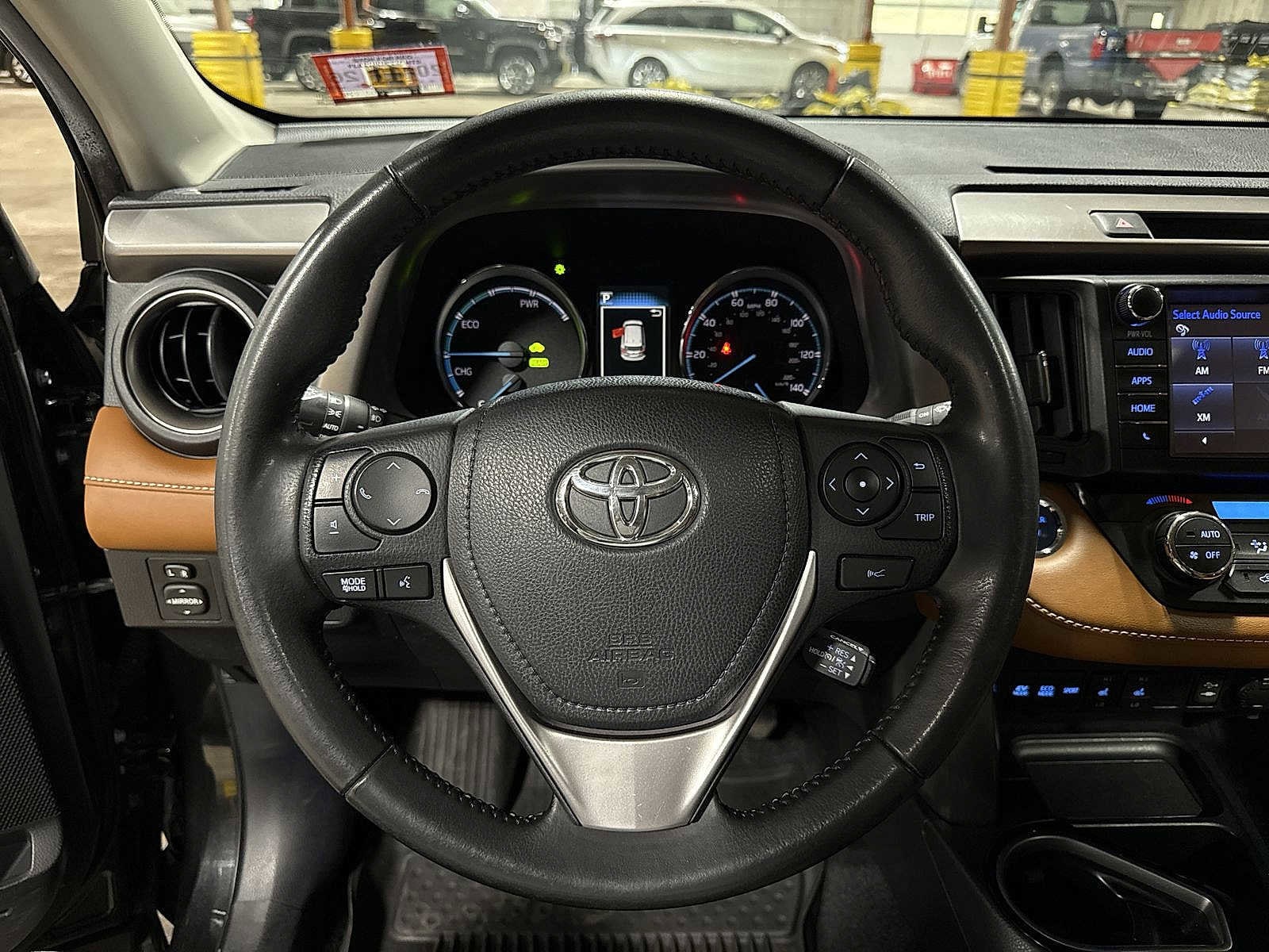 Thumbnail: 2017 Toyota RAV4 - 18