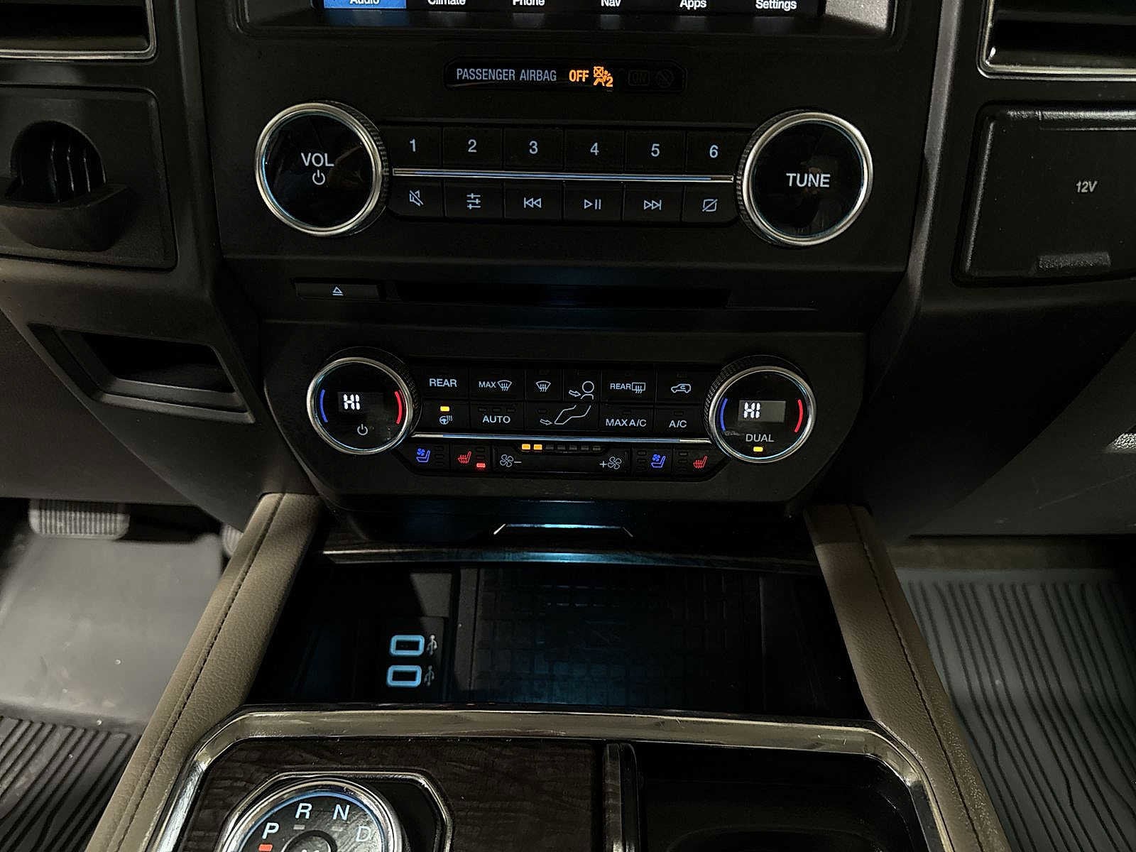 Thumbnail: 2018 Ford Expedition - 22