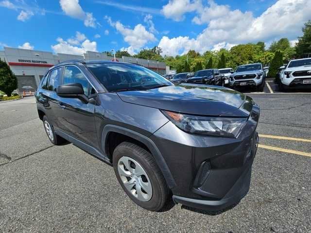 Thumbnail: 2021 Toyota RAV4 - 3