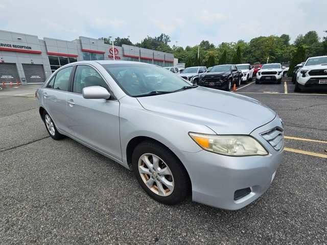 Thumbnail: 2011 Toyota Camry - 3