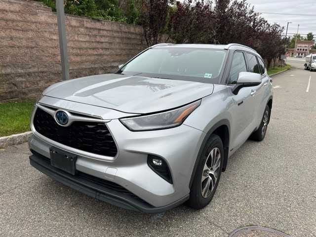 Thumbnail: 2021 Toyota Highlander - 1