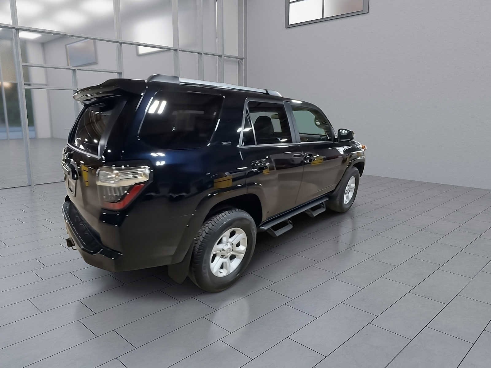 Thumbnail: 2023 Toyota 4Runner - 8