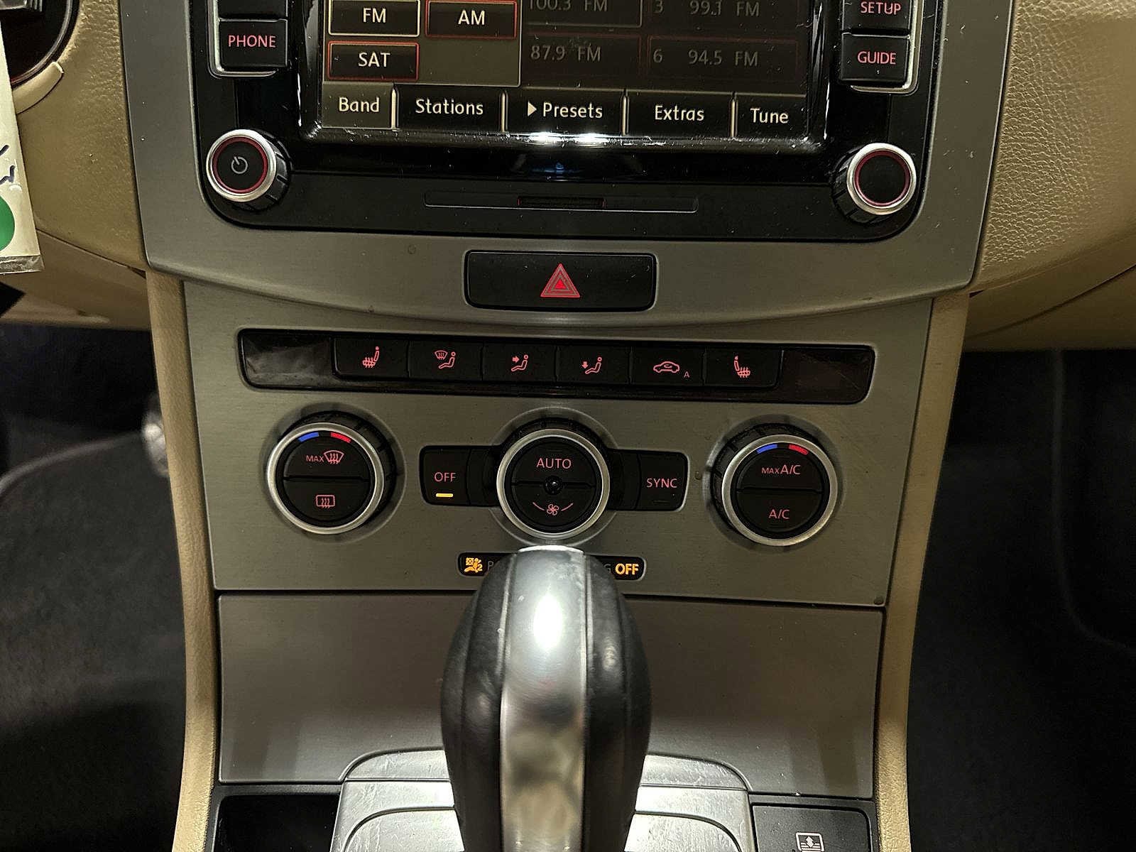 Thumbnail: 2013 Volkswagen CC - 22