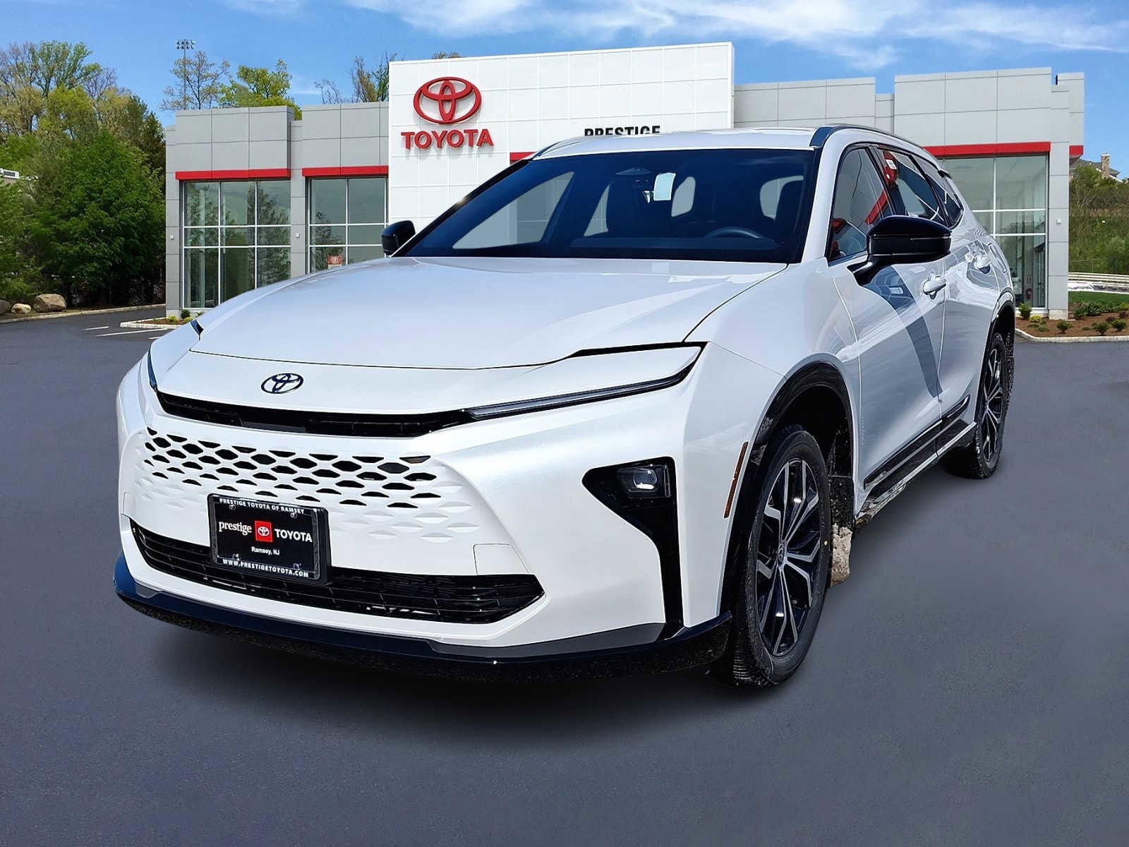 Thumbnail: 2026 Toyota Crown Signia - 1