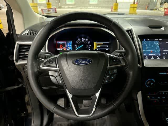 Thumbnail: 2019 Ford Edge - 18