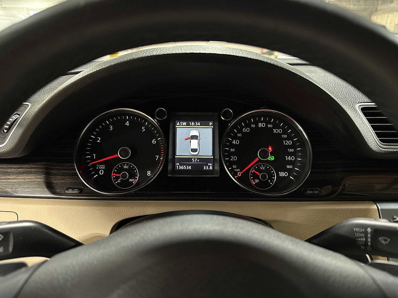 Thumbnail: 2013 Volkswagen CC - 33
