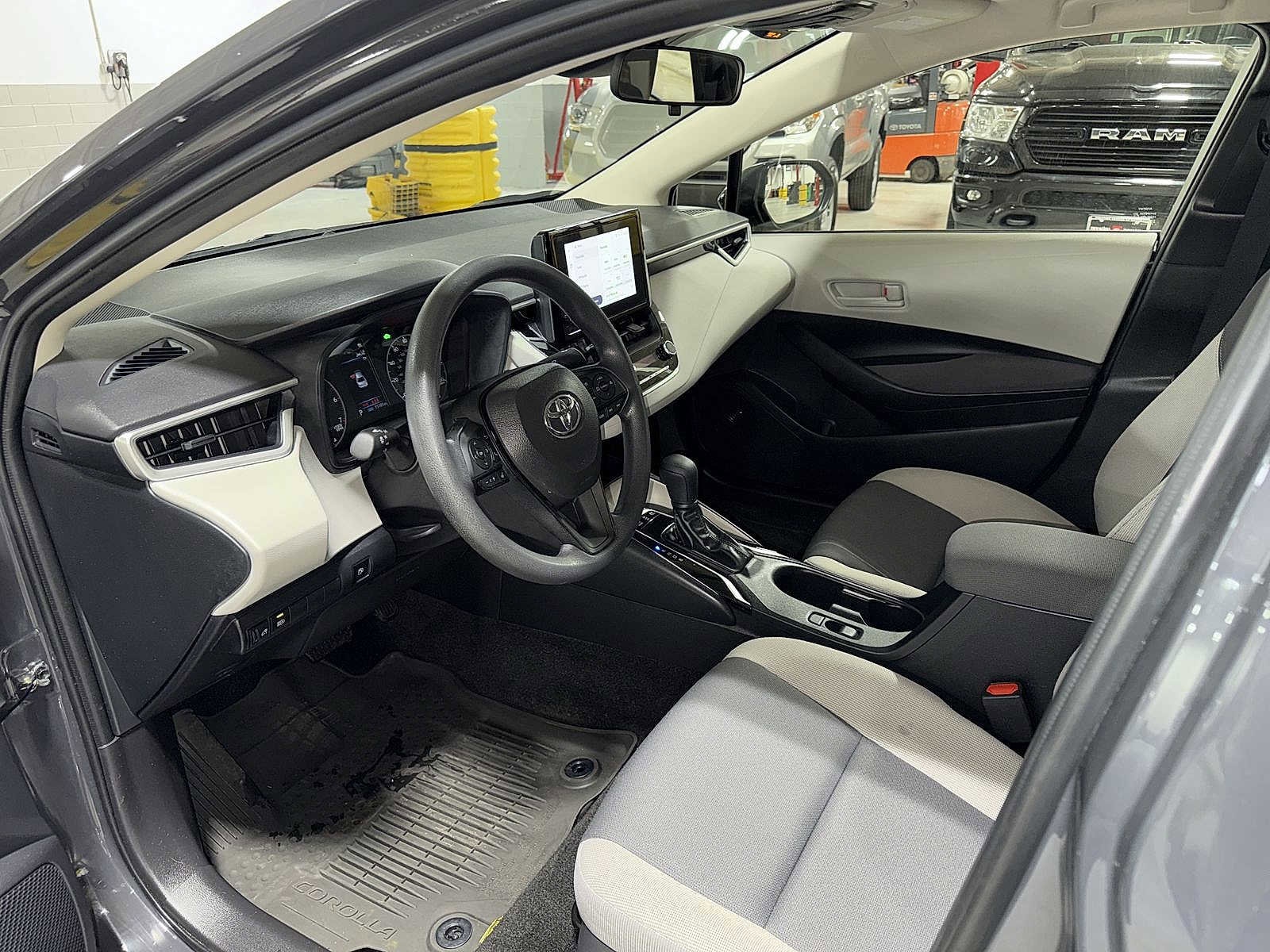 Thumbnail: 2024 Toyota Corolla - 27