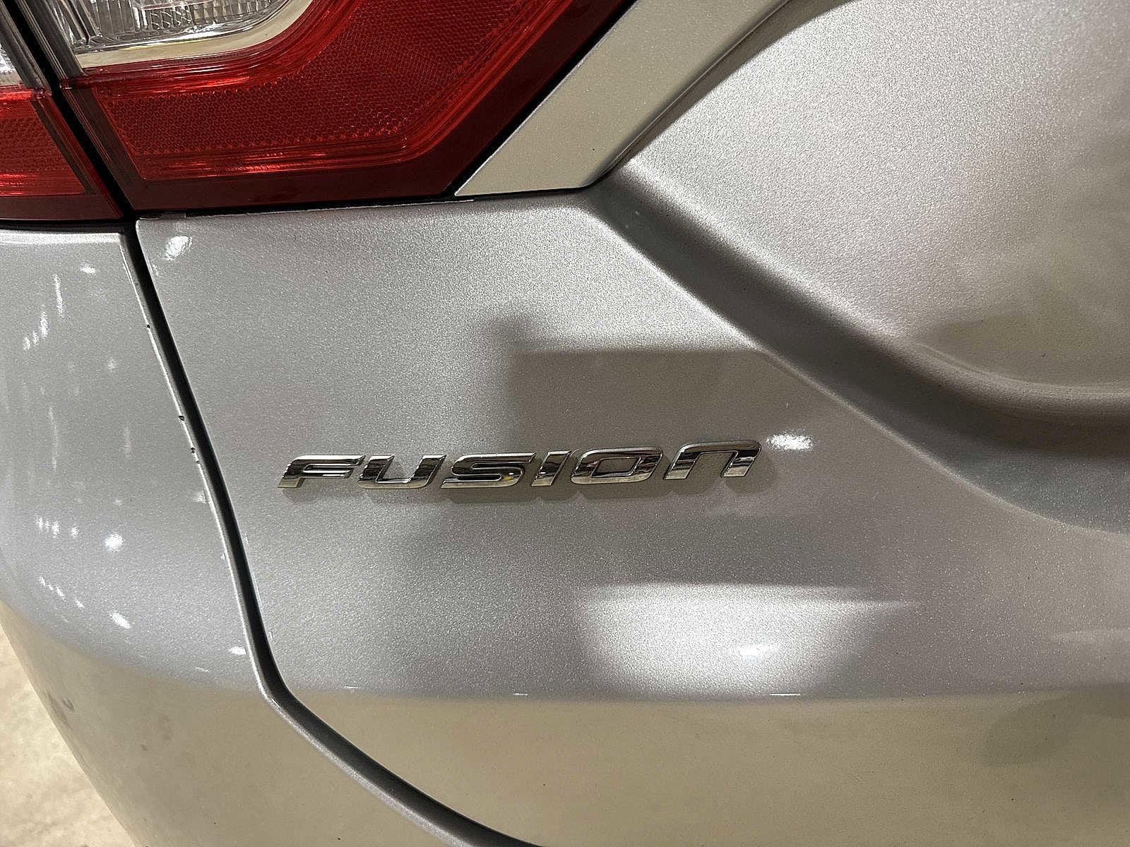 Thumbnail: 2015 Ford Fusion - 24