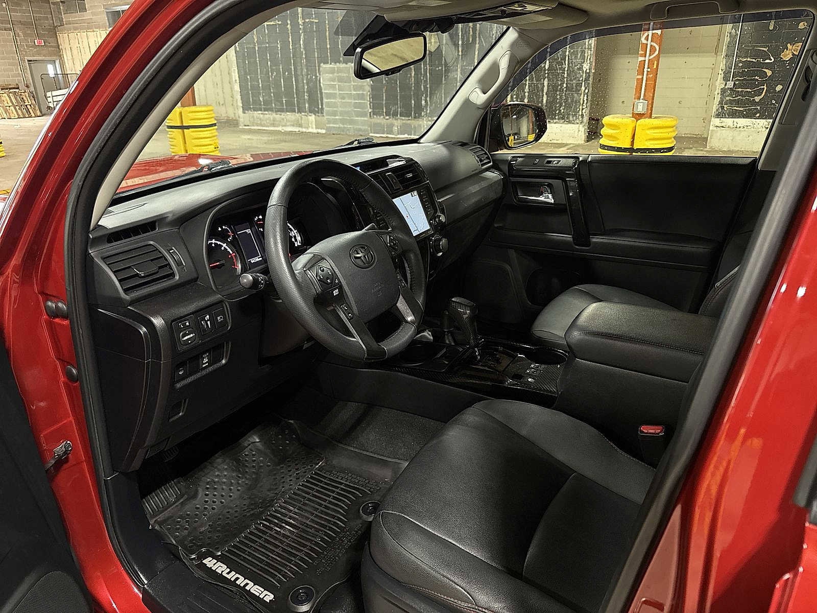 Thumbnail: 2020 Toyota 4Runner - 30