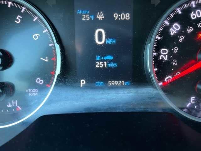 Thumbnail: 2021 Toyota RAV4 - 8