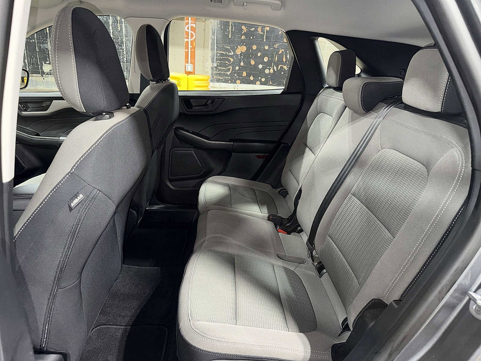 Thumbnail: 2022 Ford Escape - 17