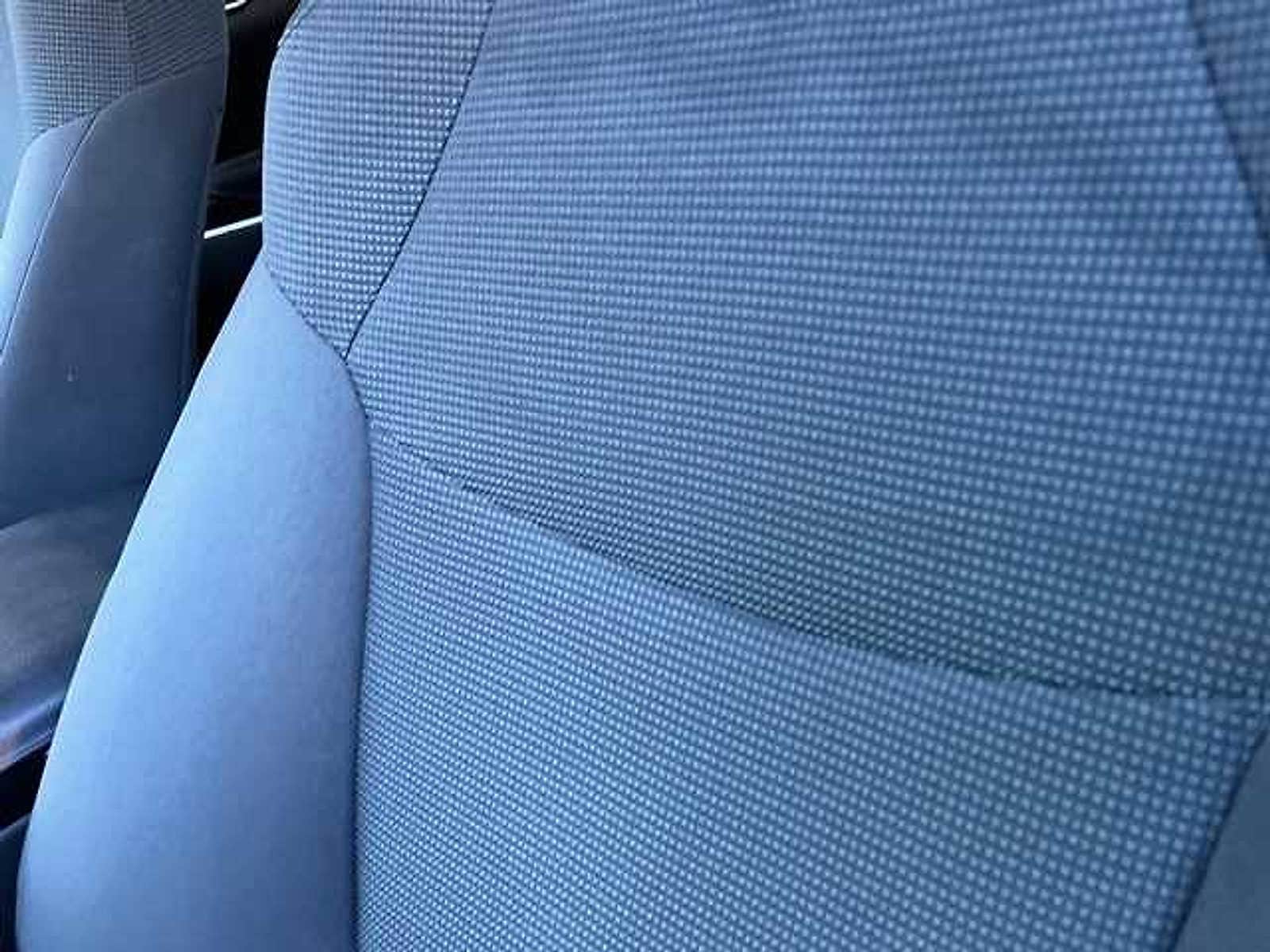 Thumbnail: 2019 Toyota RAV4 - 7