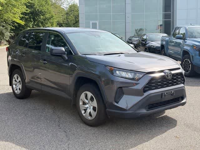 Thumbnail: 2022 Toyota RAV4 - 3