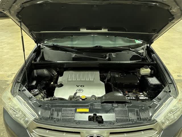 2012 Toyota Highlander Limited 11