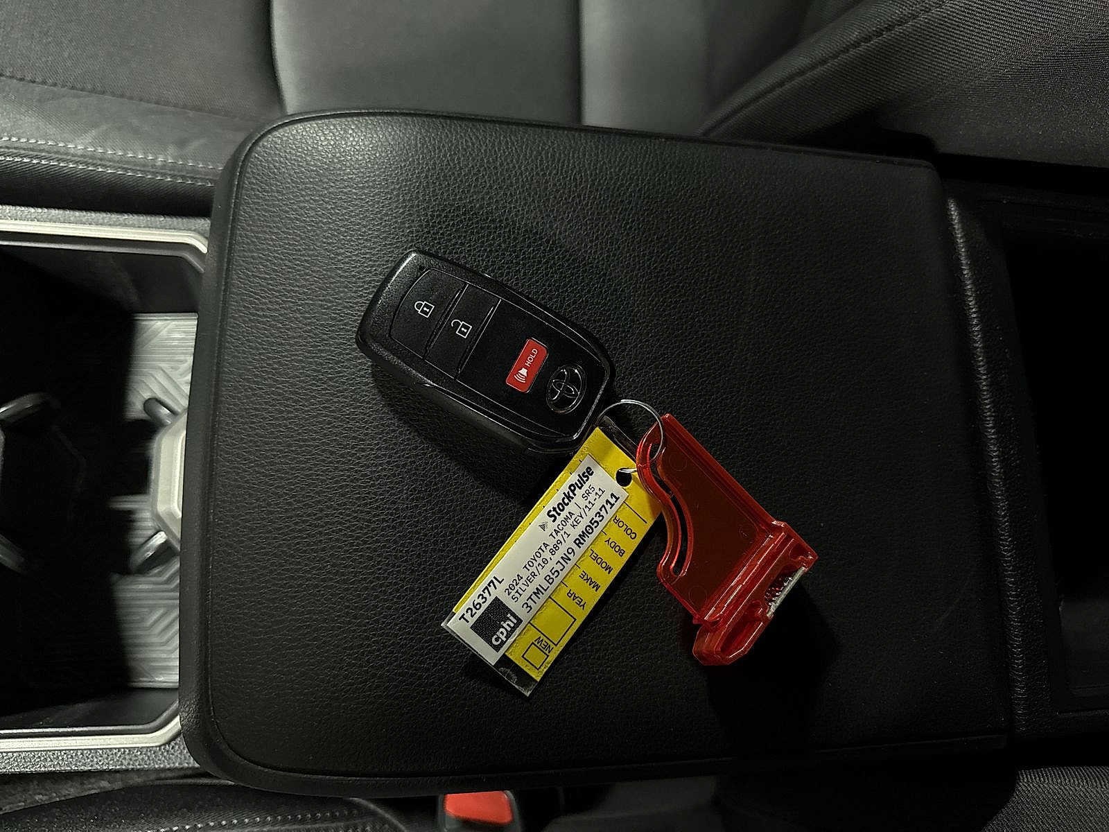 Thumbnail: 2024 Toyota Tacoma - 30