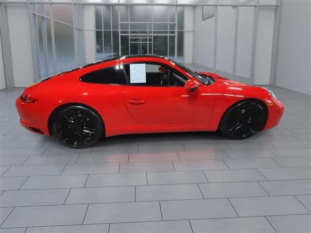 Thumbnail: 2019 Porsche 911 - 9