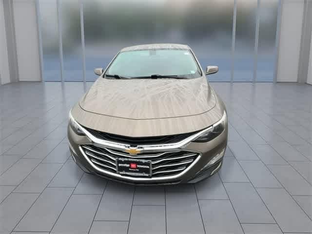 Thumbnail: 2020 Chevrolet Malibu - 3