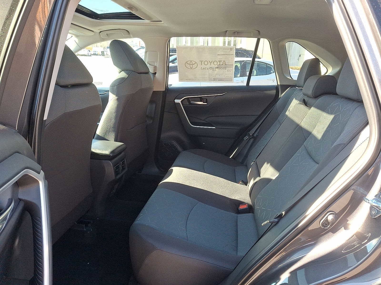 Thumbnail: 2025 Toyota RAV4 - 19