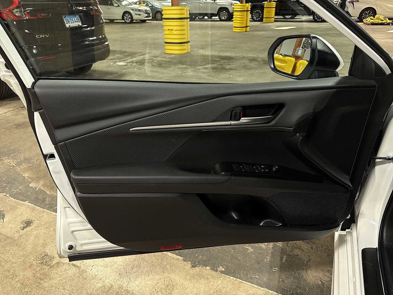 Thumbnail: 2025 Toyota Camry - 28