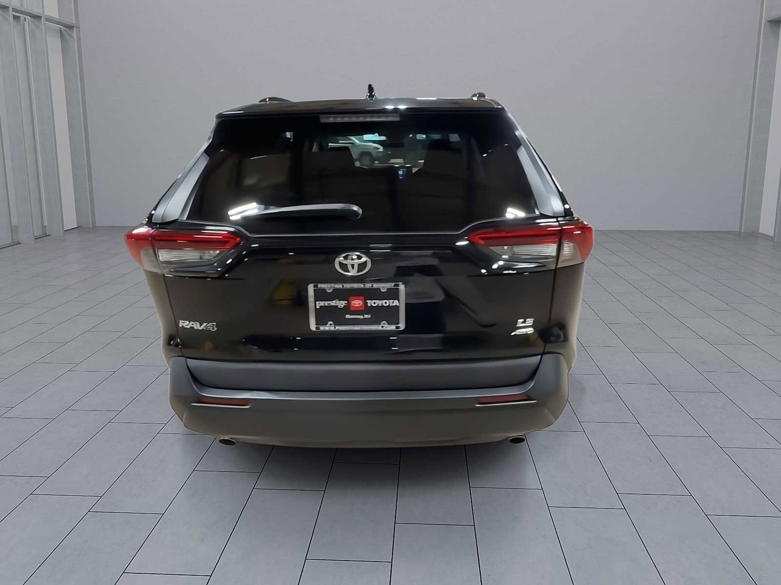 Thumbnail: 2019 Toyota RAV4 - 7