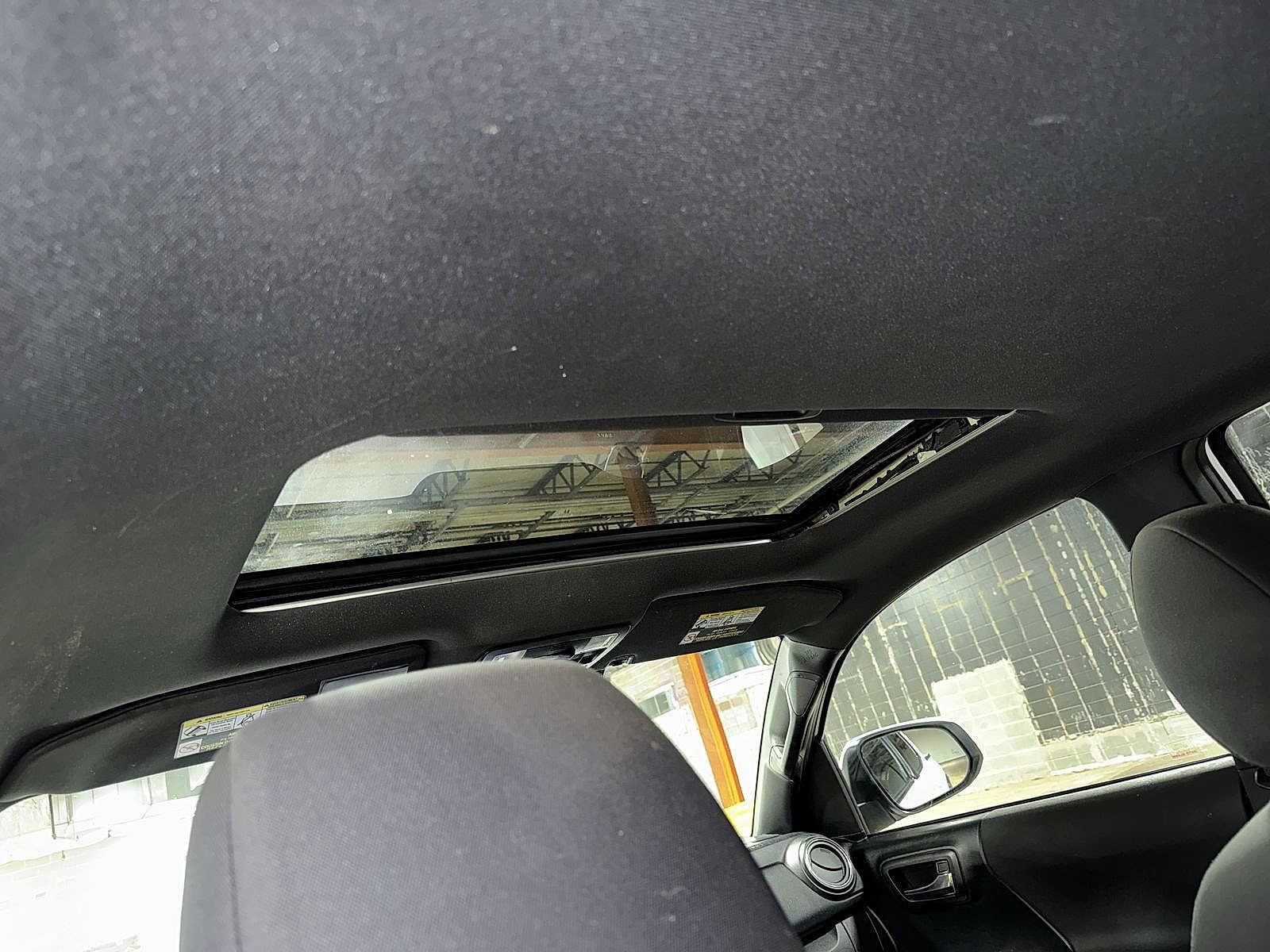 Thumbnail: 2016 Toyota Tacoma - 24