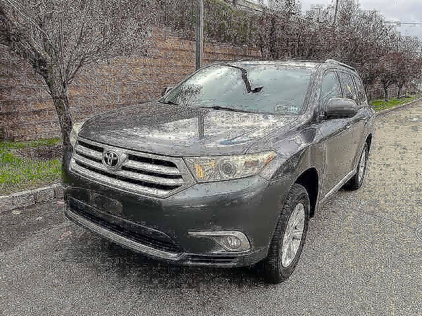 2013 Toyota Highlander SE -
                  Ramsey, NJ