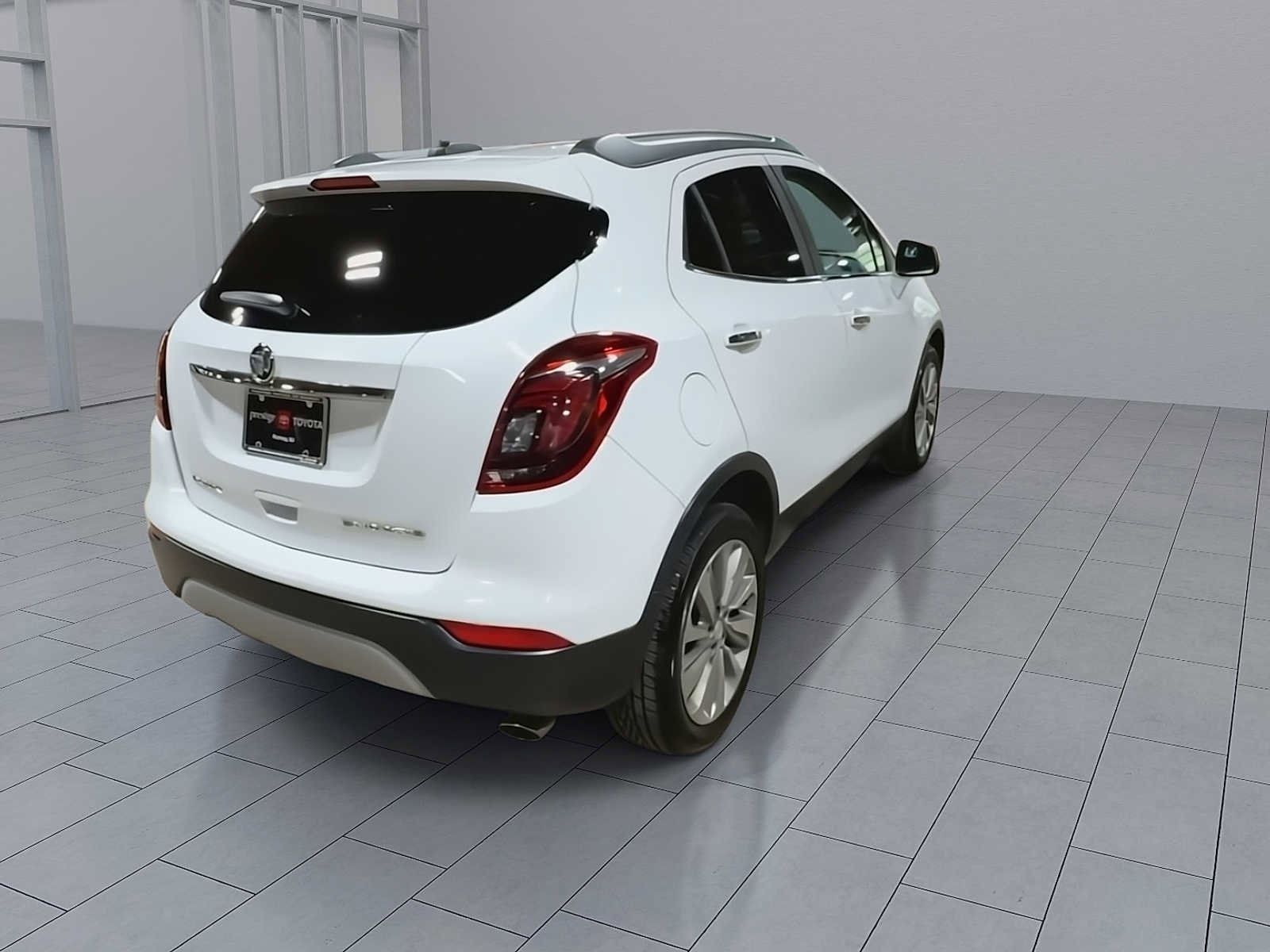 Thumbnail: 2018 Buick Encore - 8