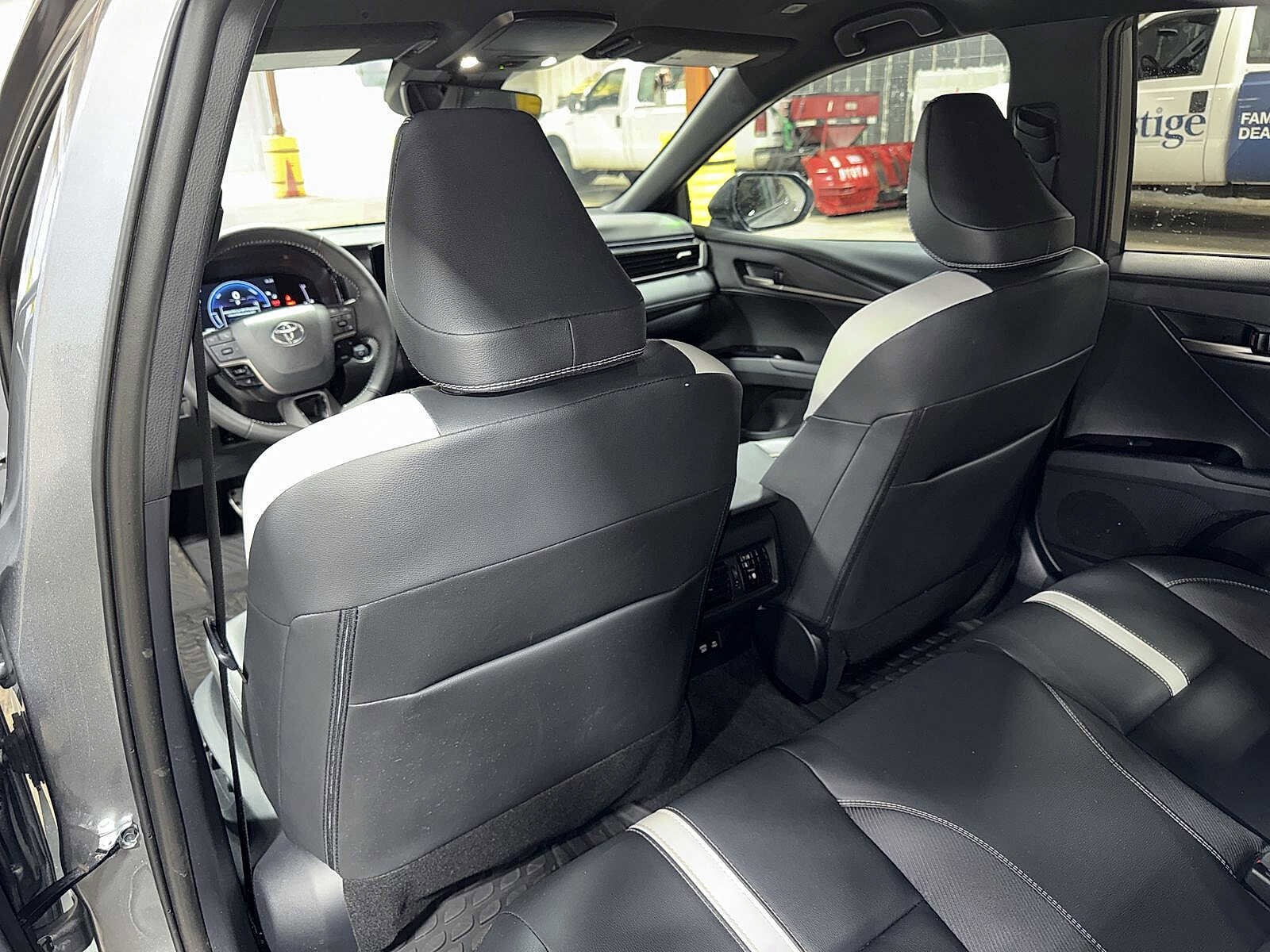 Thumbnail: 2025 Toyota Camry - 28