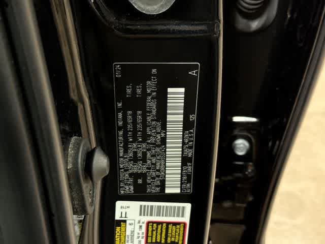 Thumbnail: 2024 Toyota Highlander - 14