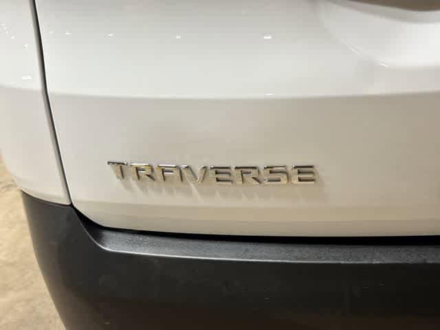 Thumbnail: 2023 Chevrolet Traverse - 26