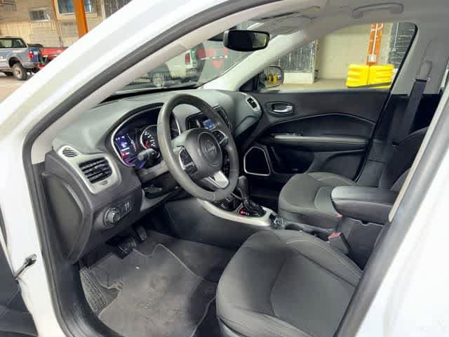 Thumbnail: 2021 Jeep Compass - 28
