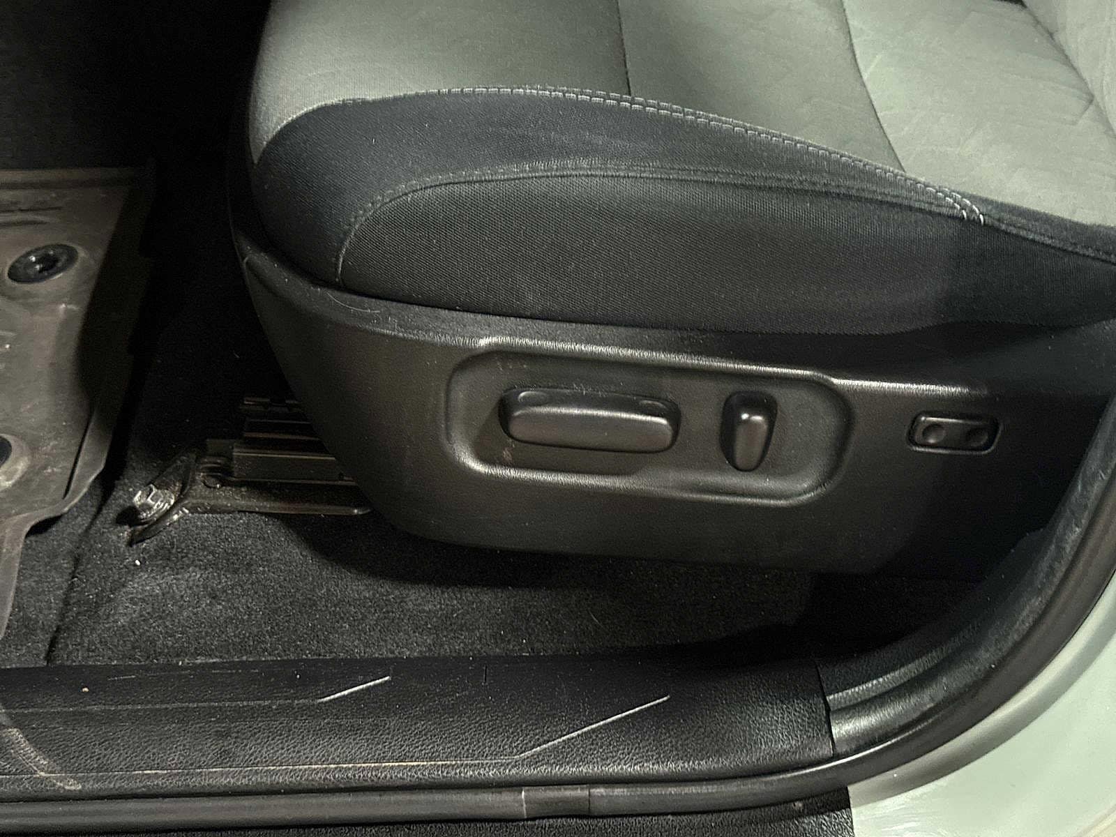 Thumbnail: 2022 Toyota Tacoma - 23