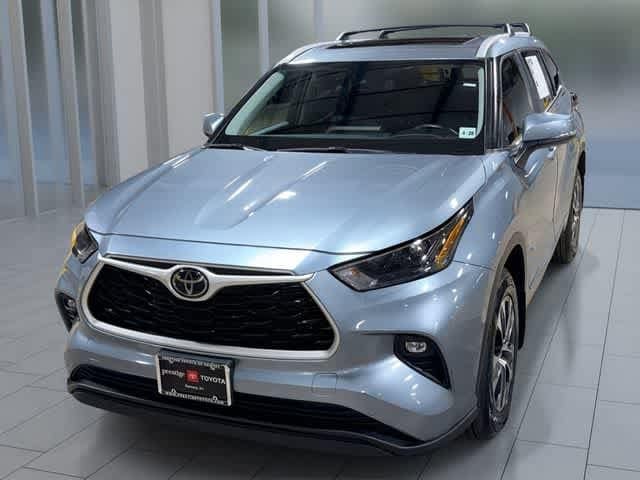 Thumbnail: 2023 Toyota Highlander - 1