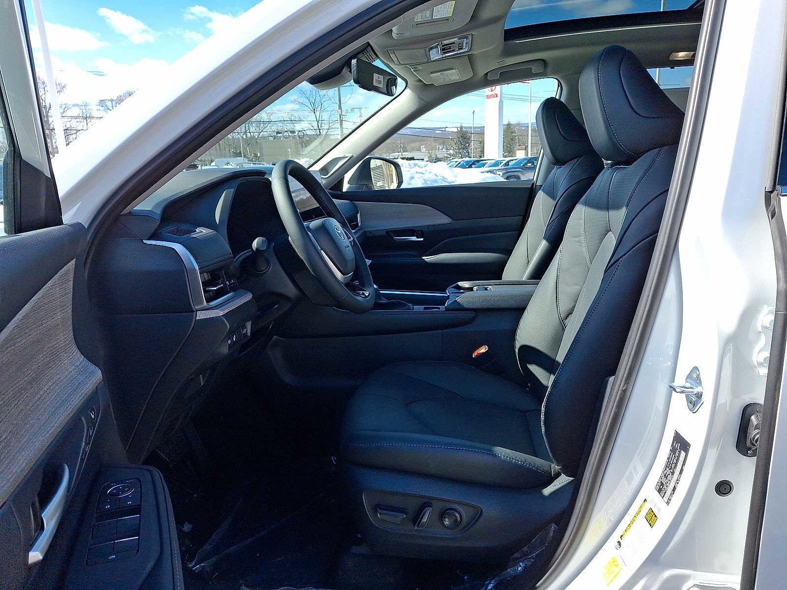 Thumbnail: 2026 Toyota Grand Highlander - 14