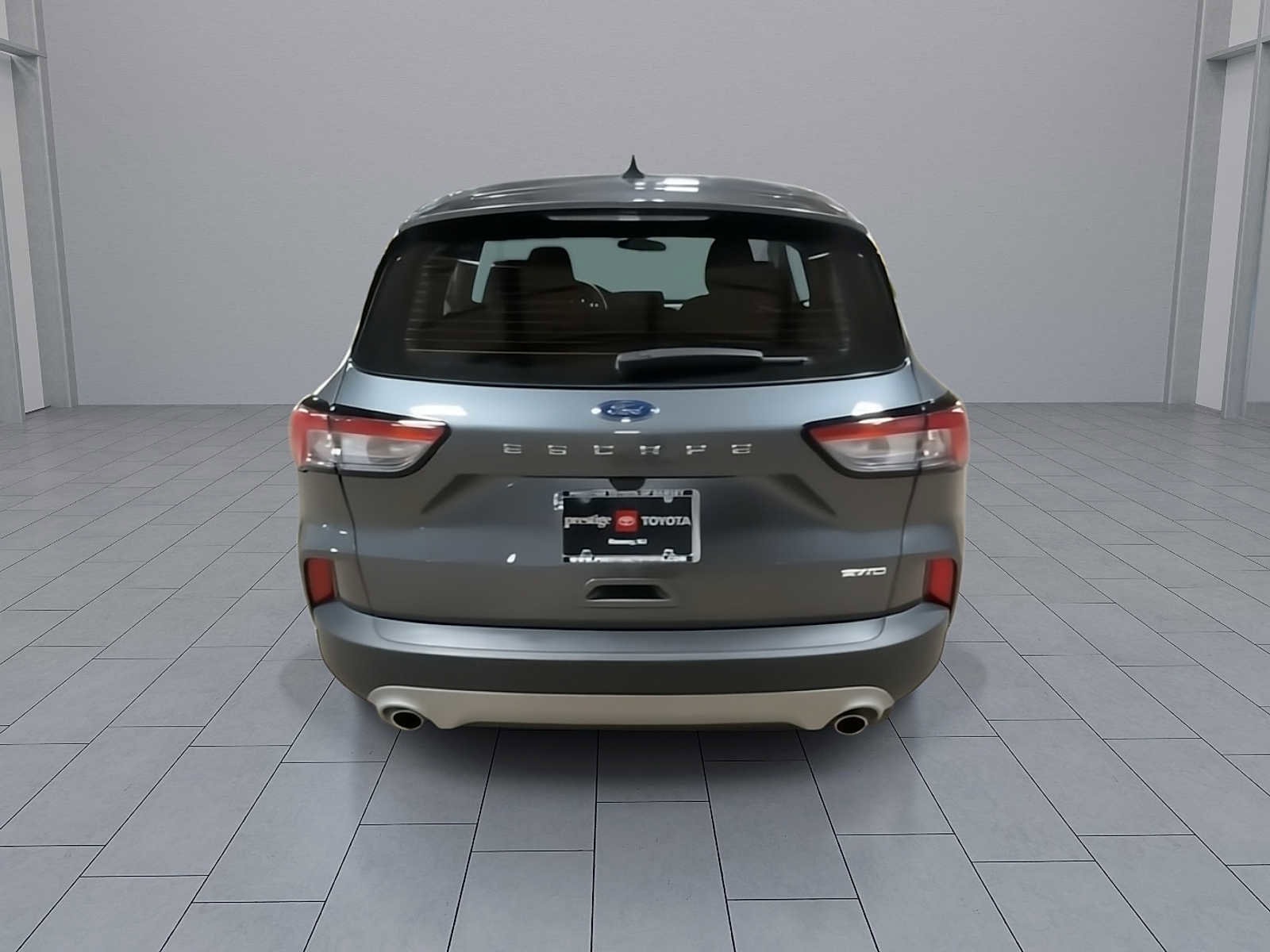 Thumbnail: 2022 Ford Escape - 7