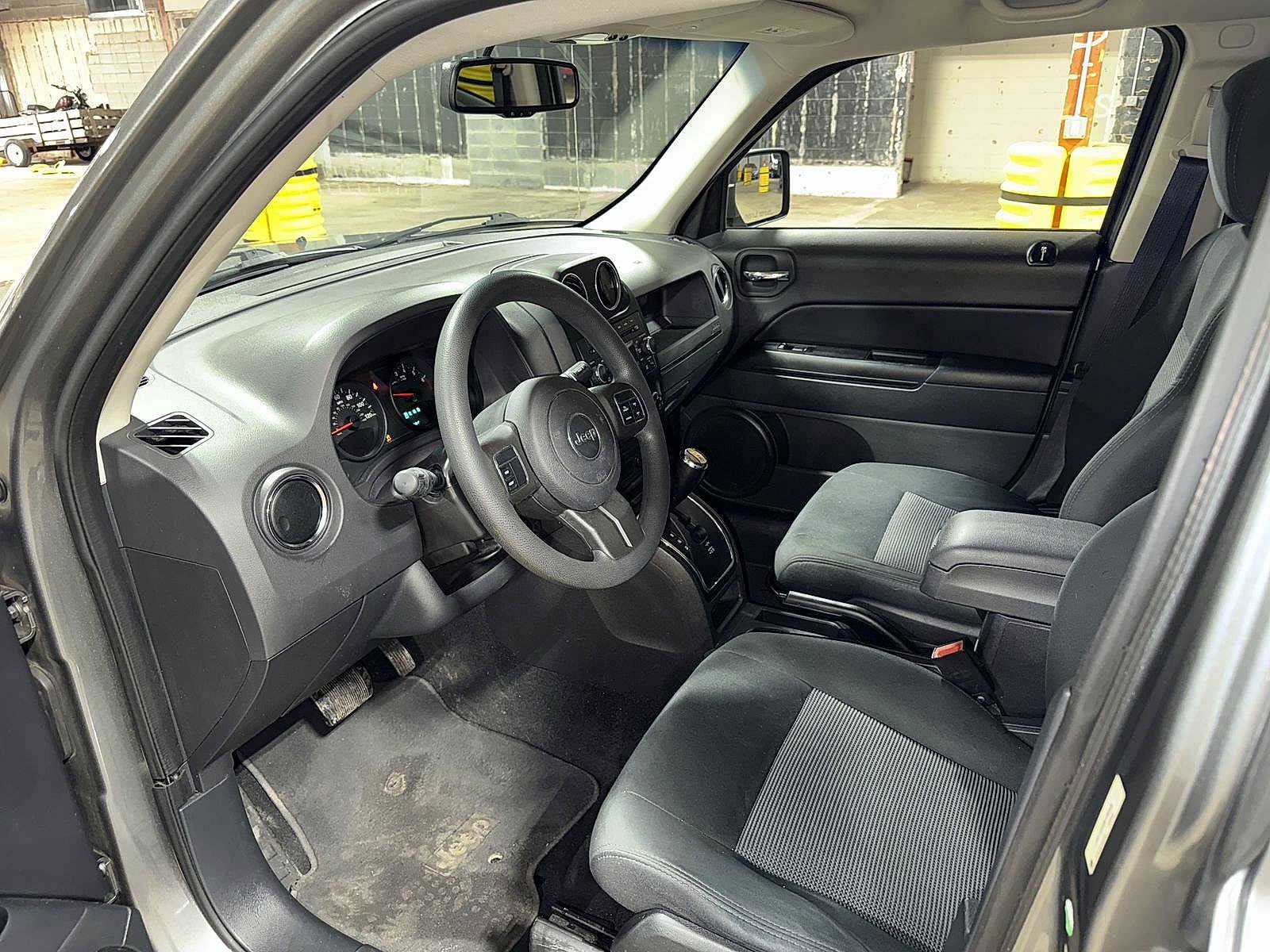 Thumbnail: 2011 Jeep Patriot - 26