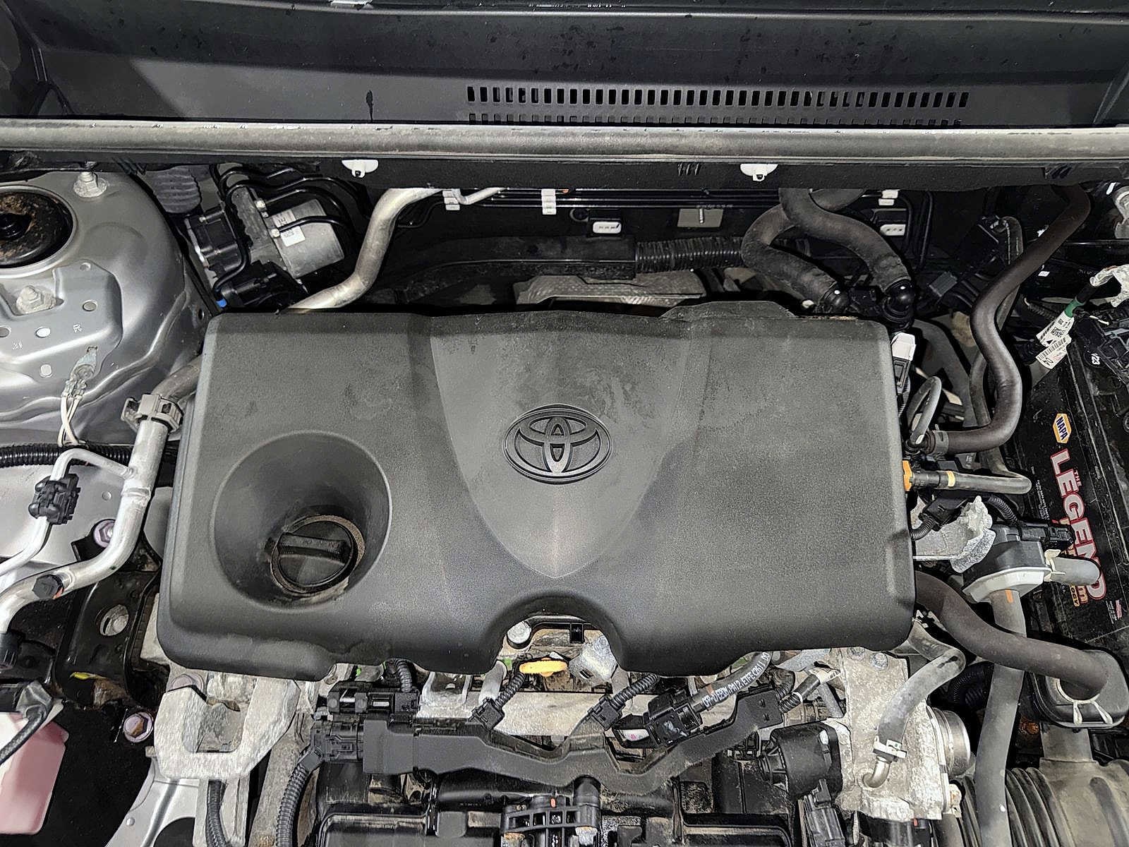 Thumbnail: 2022 Toyota RAV4 - 12