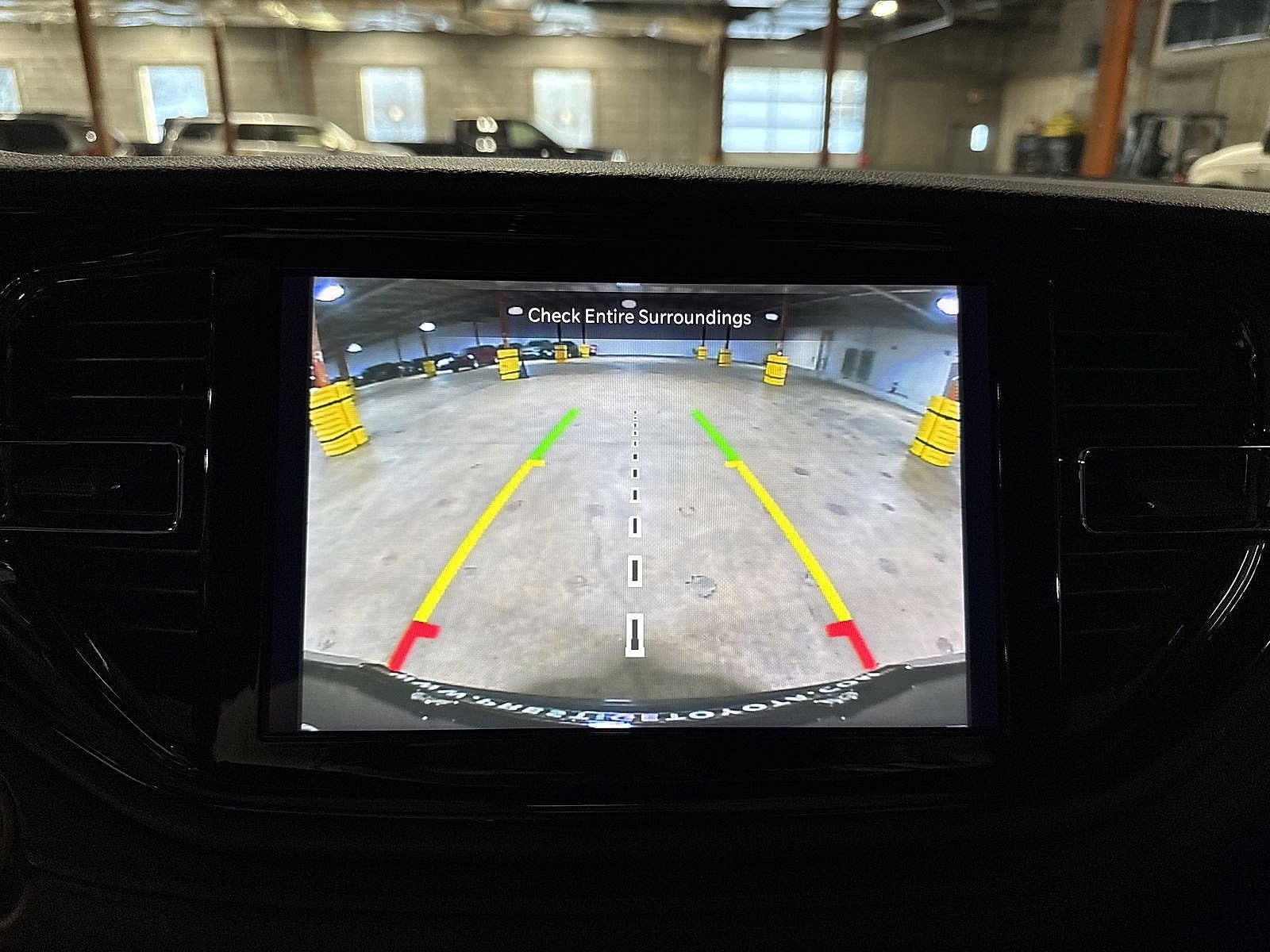 Thumbnail: 2023 Dodge Durango - 26