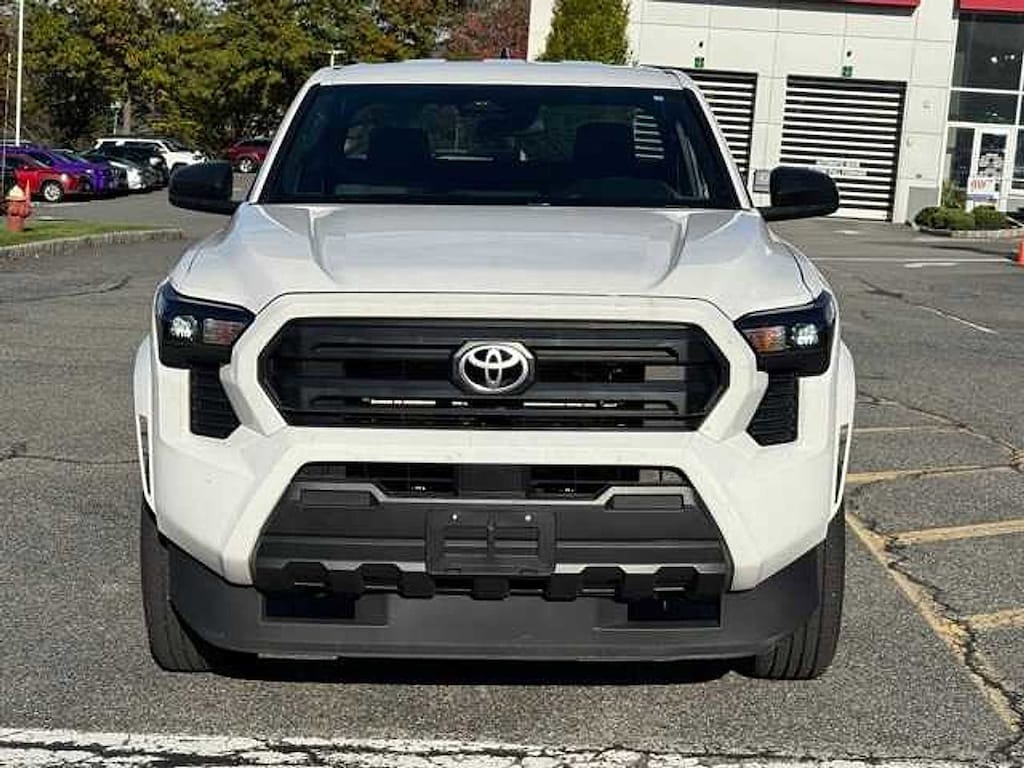 Used 2025 Toyota Tacoma SR Truck XtraCab