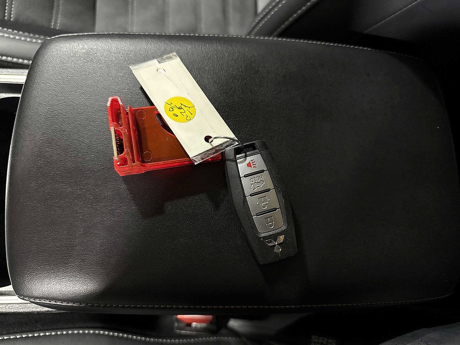 Thumbnail: 2024 Mitsubishi Outlander - 34