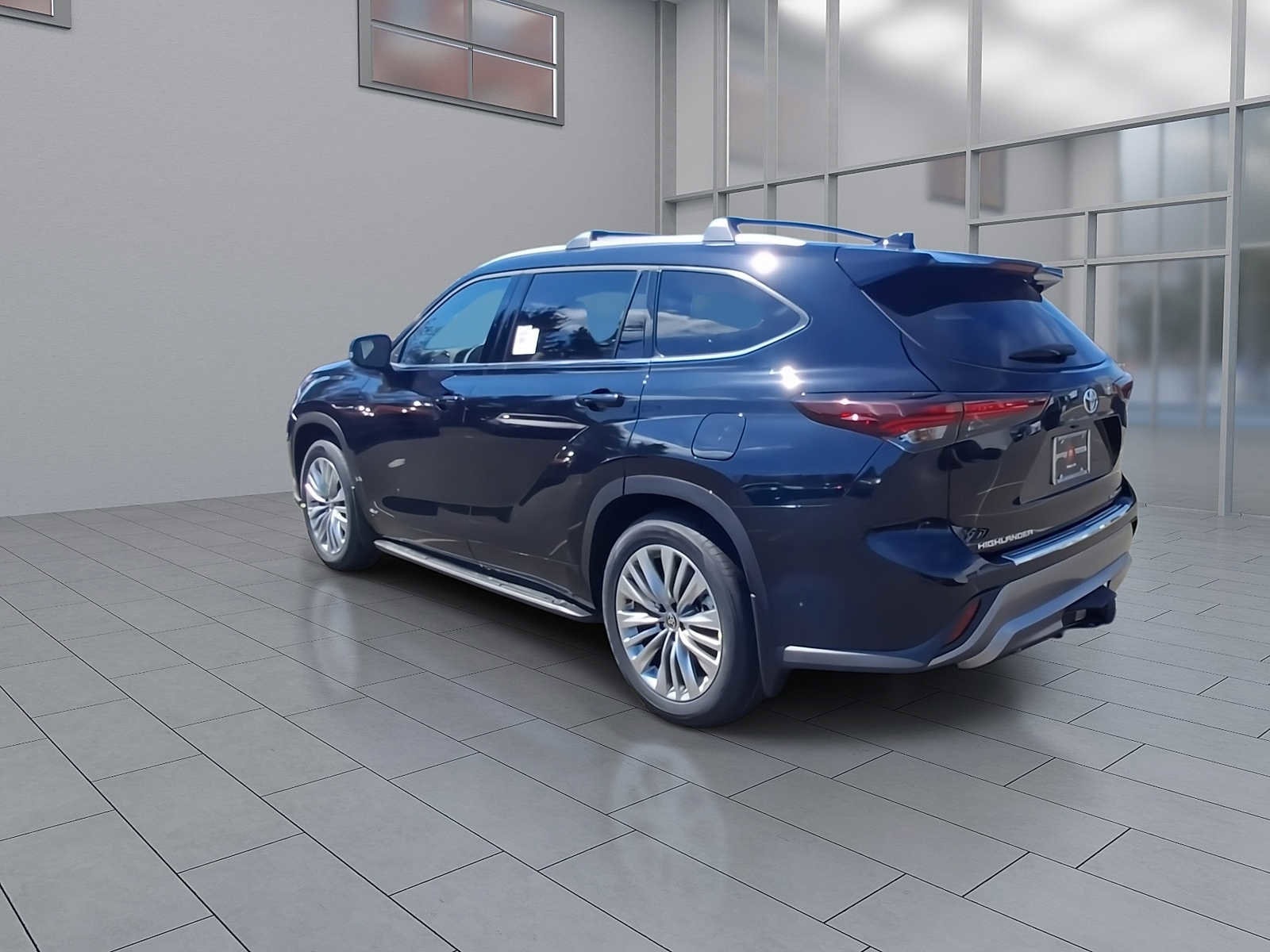 Thumbnail: 2026 Toyota Highlander - 9