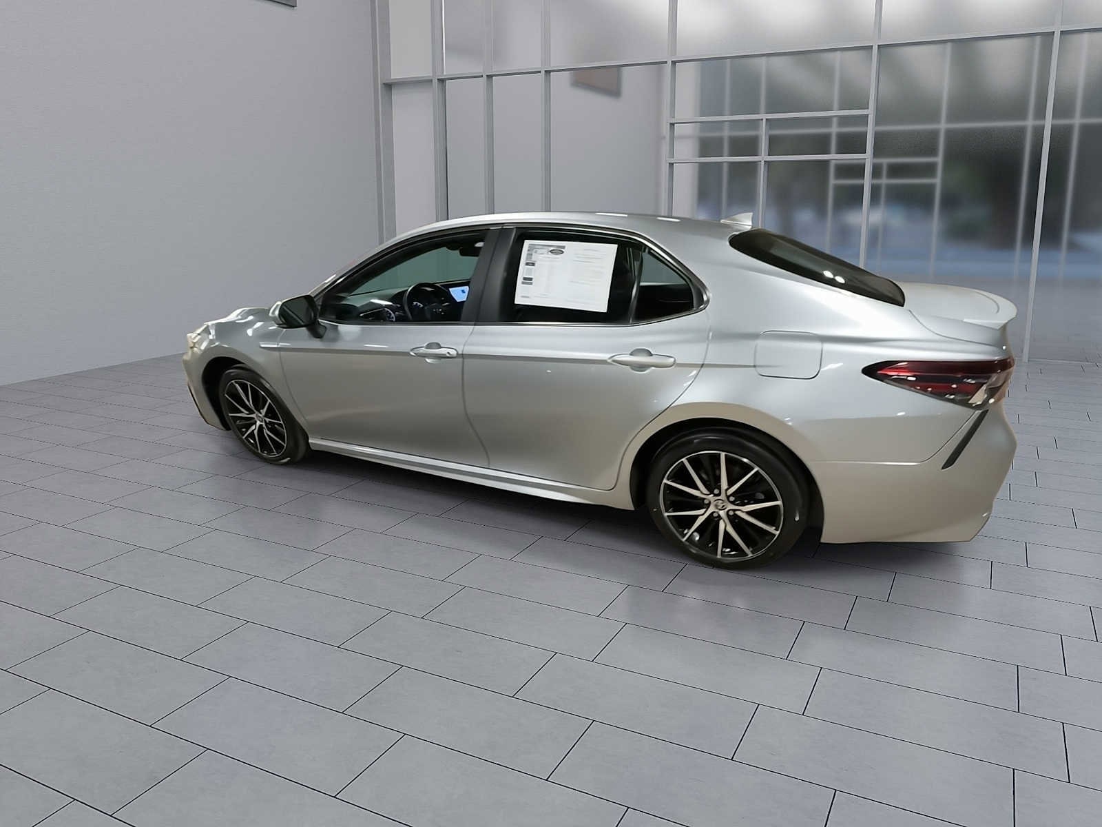 Thumbnail: 2023 Toyota Camry - 6